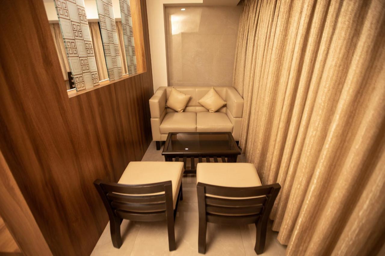 Hotel Naaz Executive Mumbai Ngoại thất bức ảnh